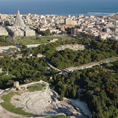 Parco Archeologico della Neapolis: veduta aerea dell’ara di Ierone II e dell’anfiteatro romano